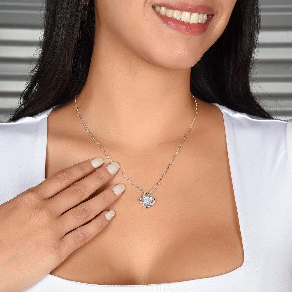 To My Beautiful Mom - Wedding Day Love Knot Necklace